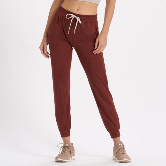 Vuori Performance Jogger Sweatpants Red Size Medium
